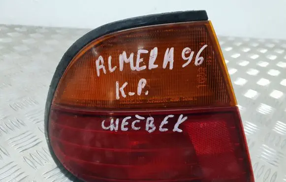 Nissan Almera Rear/tail lights