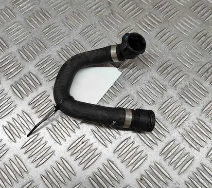 BMW X2 U10 Engine coolant pipe/hose 8846755