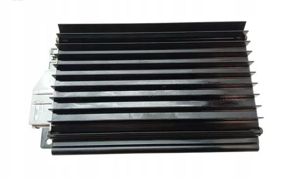Mercedes-Benz S W220 Sound amplifier 2208200289