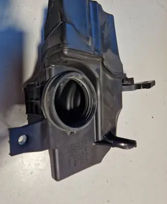 Mazda 3 Intake resonator HF3213196