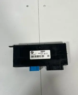 BMW 5 F10 F11 Gateway control module 9321878