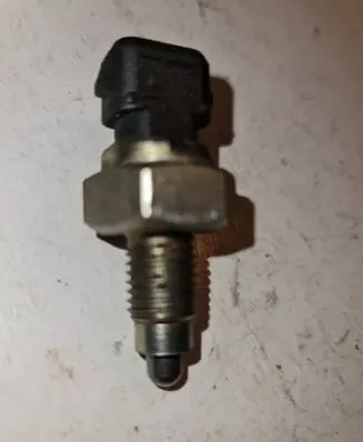 Volkswagen Golf II Reversing light switch sensor 020945415A