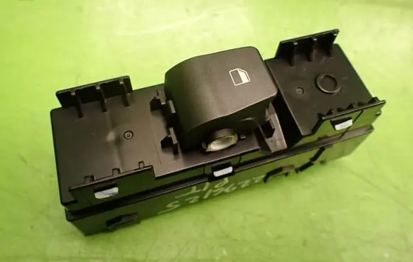 Hyundai i30 Quarter vent window switch 93576G3000