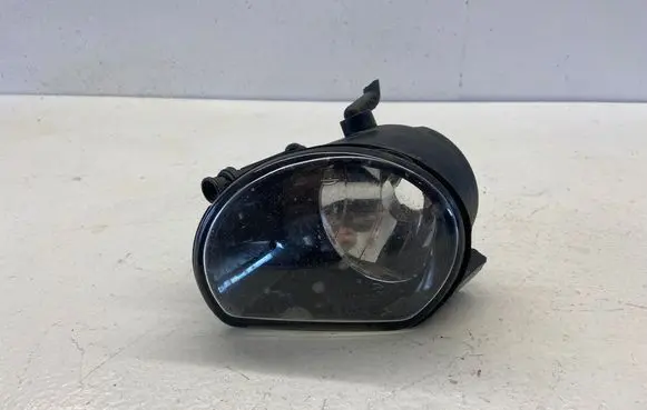 Audi Q7 4L Front fog light 17350902
