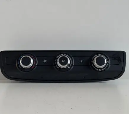 Audi A3 S3 8V Climate control unit 8V0820047