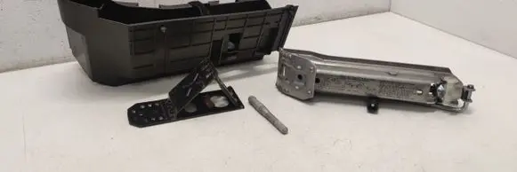 Mercedes-Benz E W211 Tool set A2118900314 2118900314 A2035830075