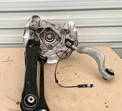 BMW X3 G01 Stub axle 