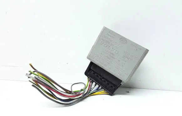Volvo S70 V70 V70 XC Light module LCM 9442303