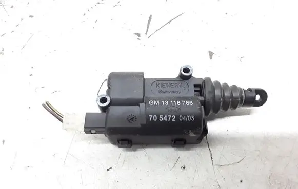 Opel Zafira A Central locking motor 13118786