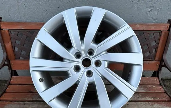 Land Rover Range Rover L460 Type LK R21 alloy rim 