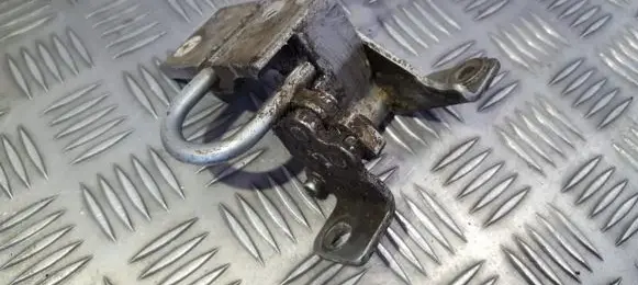 Audi A6 S6 C4 4A Rear door lower hinge 4A0833411A