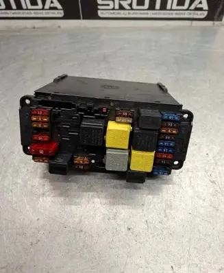 Mercedes-Benz C W203 Fuse module 2035451701 5DK00848540