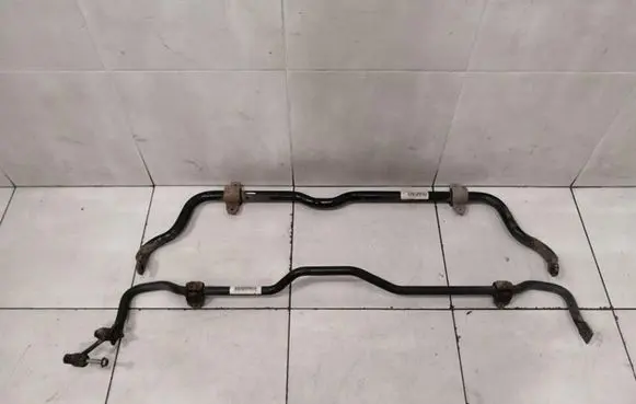 Mercedes-Benz A W176 Front anti-roll bar/sway bar A1763200511 A1763200111