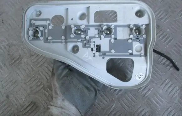Opel Astra H Tail light bulb cover holder
