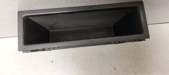 Volkswagen Polo IV 9N3 Glove box 6Q0857919A