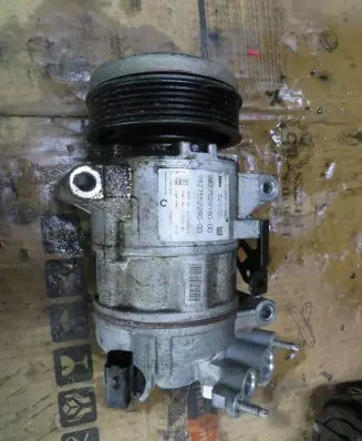 Peugeot 5008 II Air conditioning (A/C) compressor (pump) 9827529180