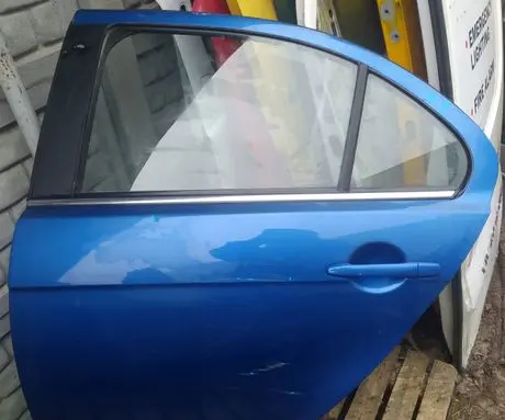 Mitsubishi Lancer VIII Rear door