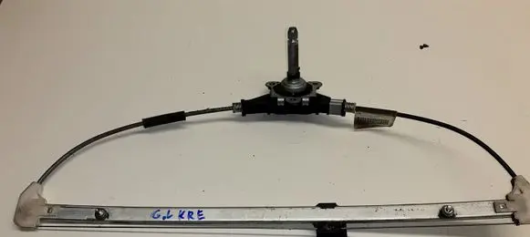 Rear door manual window regulator