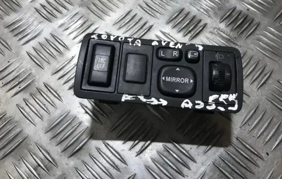 Toyota Avensis T250 Wing mirror switch 183575