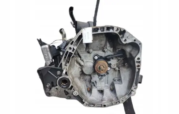 Dacia Logan I Manual 5 speed gearbox JR5147
