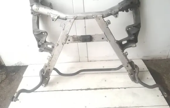 BMW 5 E39 Front subframe 1092868