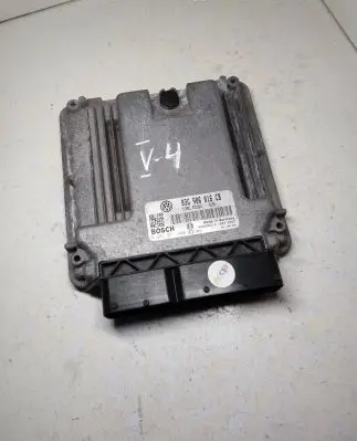 Volkswagen Golf V Engine control unit/module 03G906016CB 1039S06216 0281011900