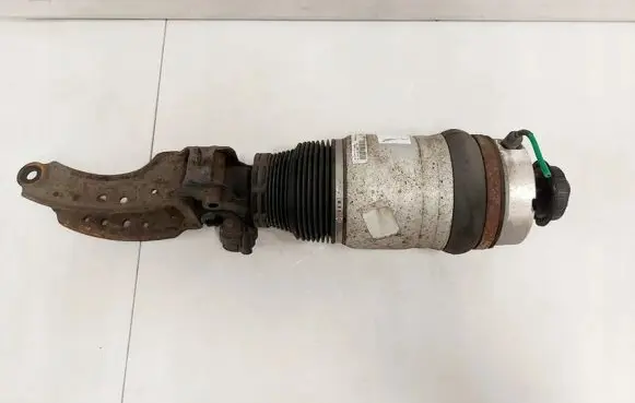 Audi Q7 4L Front shock absorber/damper 7L8616040D