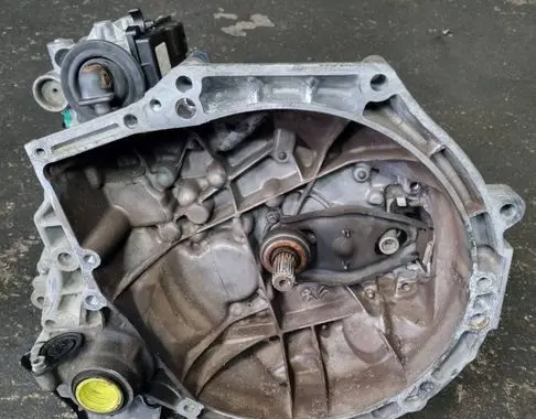Peugeot 2008 I Manual 5 speed gearbox 20A612