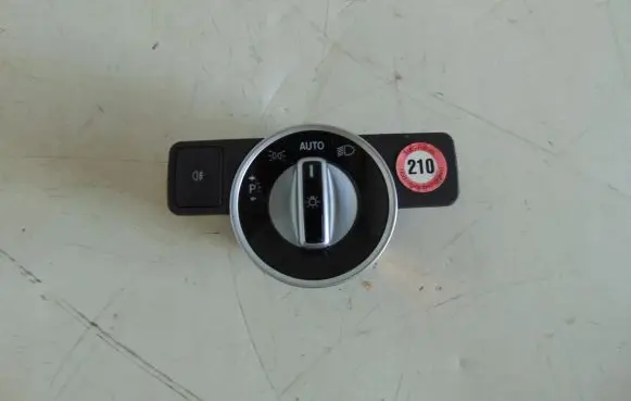 Mercedes-Benz E W212 Light switch A2129050551
