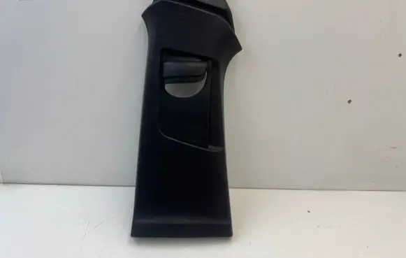 Volvo V40 (B) pillar trim (top) 31307224