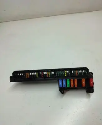 BMW 5 E60 E61 Fuse module 6957330