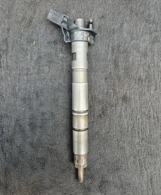 Audi A6 S6 C6 4F Fuel injector 059130277AH 059130277BD