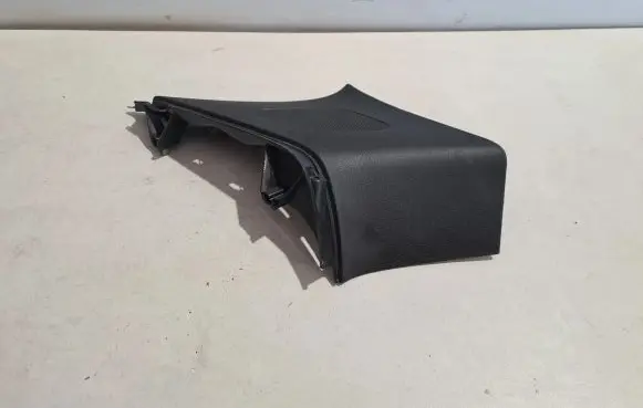 Porsche Macan (95B) (D)pillar trim (top) 95B867245