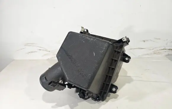 Toyota RAV 4 (XA40) Air filter box 114060509 1770536110 222040V020