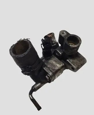 Opel Astra J Thermostat/thermostat housing