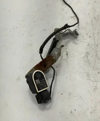 BMW 6 F06 Gran coupe Headlight/headlamp level sensor 6870000 ABE52152