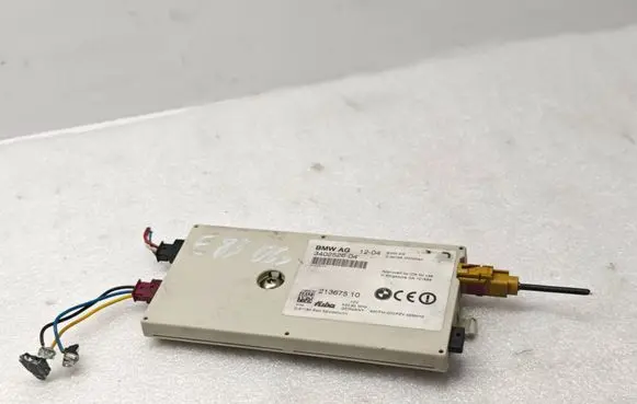 BMW X3 E83 Aerial antenna amplifier 3402526 21367510