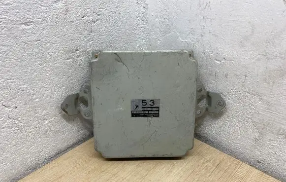 Subaru Legacy Engine control unit/module 22611AE151 A18000DV1