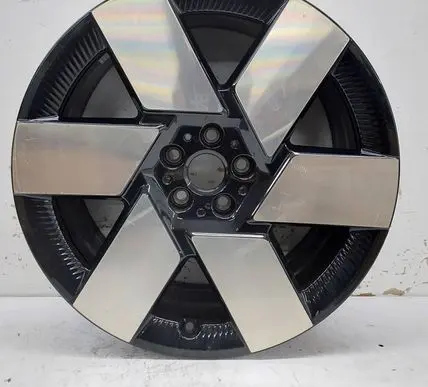 R20 alloy rim