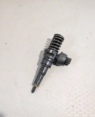 Volkswagen Transporter - Caravelle T5 Fuel injector 07Z130073F