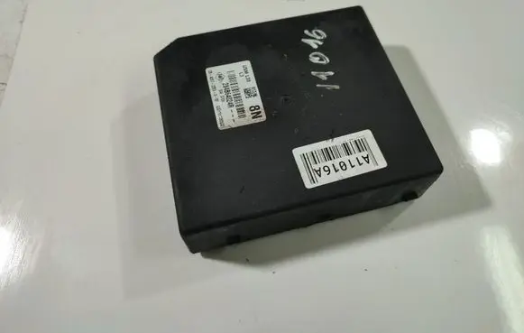 Renault Fluence Fuse box set 2840572203300