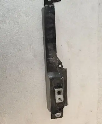 Volvo XC60 Fender mounting bracket 31424580