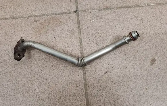 Nissan Note (E11) Turbo turbocharger oiling pipe/hose 
