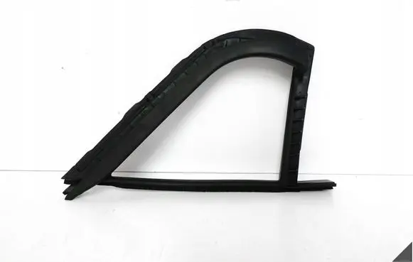 Toyota Yaris Front door vent window glass four-door 682160D050