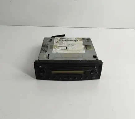 Iveco Daily 5th gen Radio/CD/DVD/GPS head unit 5801398980 7620000093