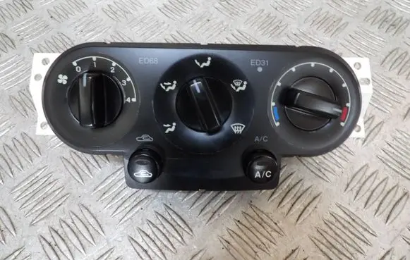 Ford Maverick Climate control unit 