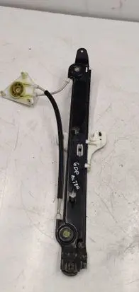 Seat Altea Rear window lifting mechanism without motor 5P0839402