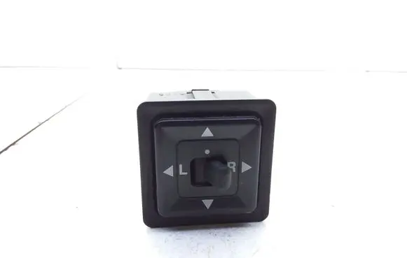 Mitsubishi Colt Wing mirror switch 2775