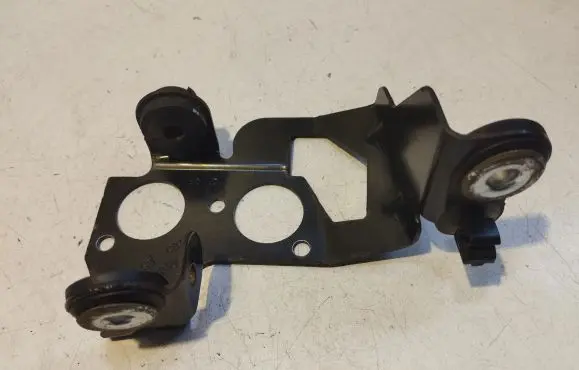 Volvo XC60 ABS pump bracket 6G9N2B389
