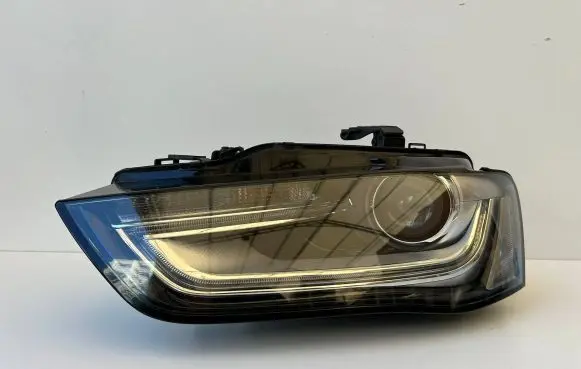 Audi A4 S4 B8 8K Headlight/headlamp 8K0941005C